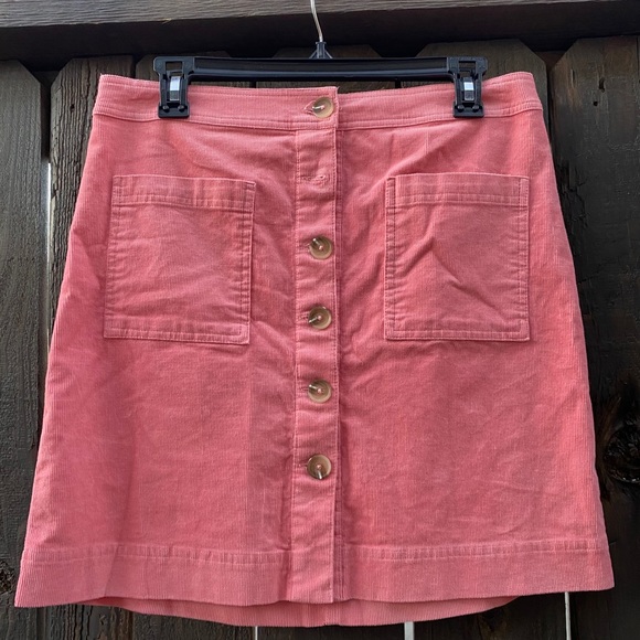 skirt - Picture 1 of 3